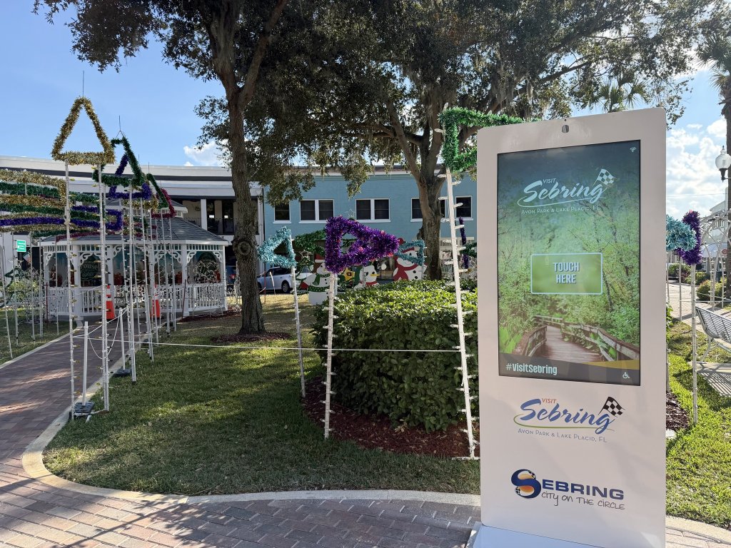 Photo of digital interactive kiosk in Sebring's Circle Park