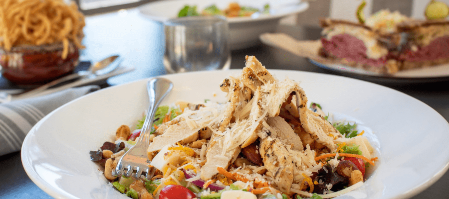 Sebring Restaurants & Local Dining Guide 2022