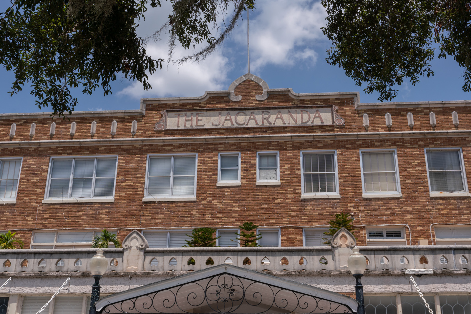 Jacaranda Hotel facade in Avon Park