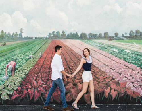 Maxcy Couple at Caladium Mural 515x402 1-visit-sebring-fl