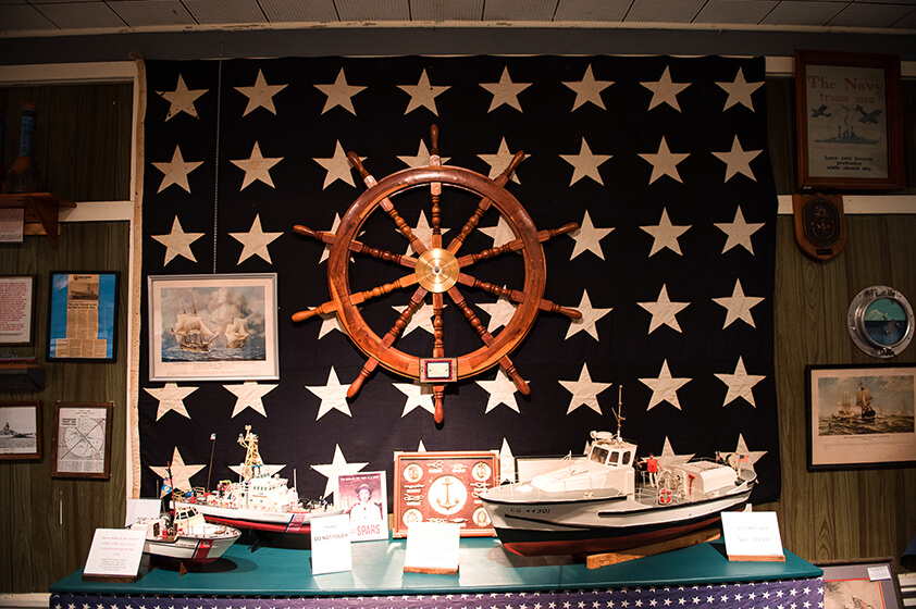 MilitaryMuseumFlagWheel-visit-sebring-fl