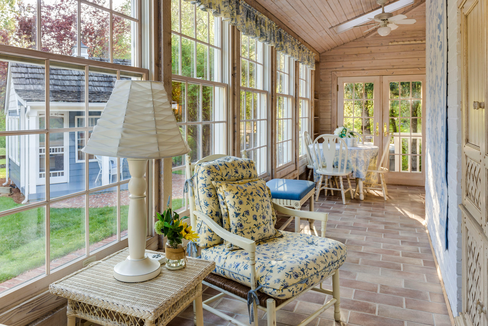 Vacation home sitting area